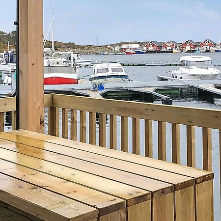 6 Person Holiday Home In Kverva Dyrvik Luaran gambar